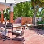 Villa Trappeto וילה *