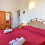 Villa Trappeto וילה *